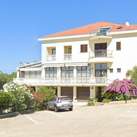 זאדאר Guest House Krsevan מראה חיצוני תמונה