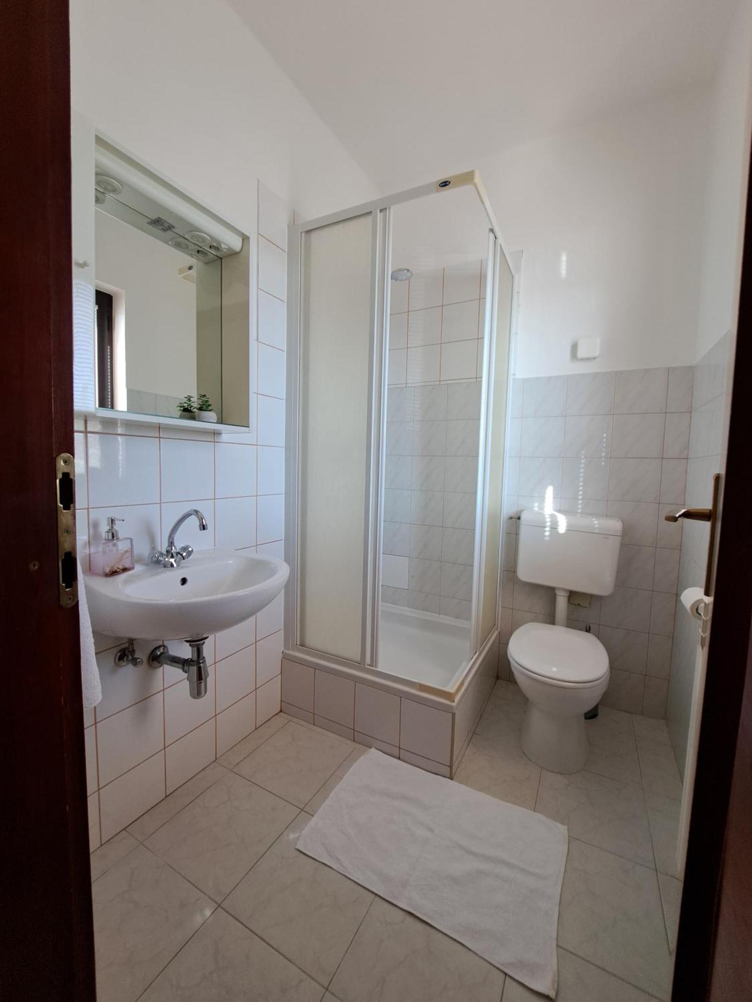 זאדאר Guest House Krsevan מראה חיצוני תמונה